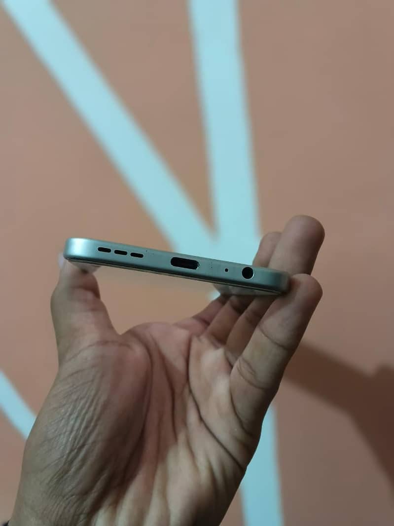 TECNO SPARK 40 PRO 4