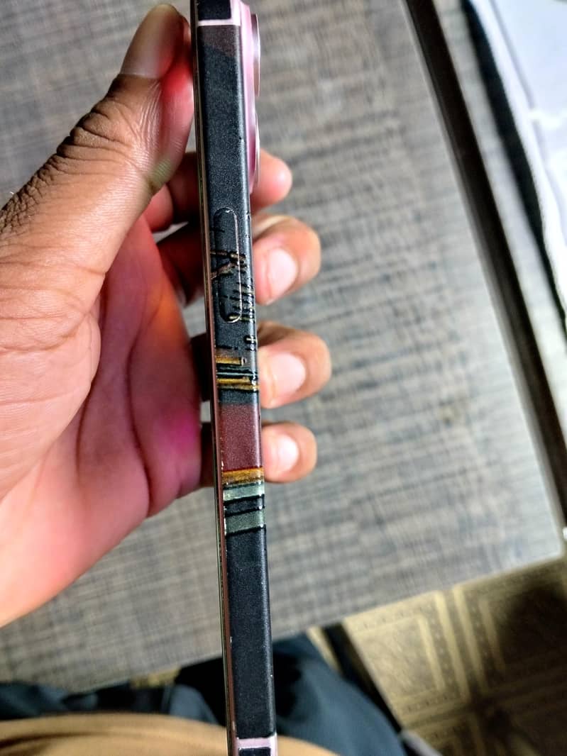 Apple iPhone 15 5