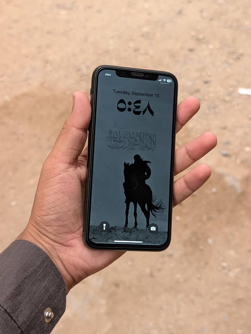 Apple iPhone X 3