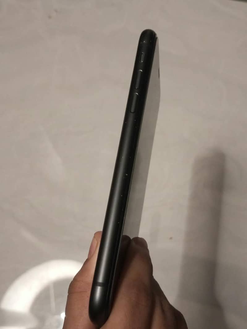 Apple iPhone 11 2