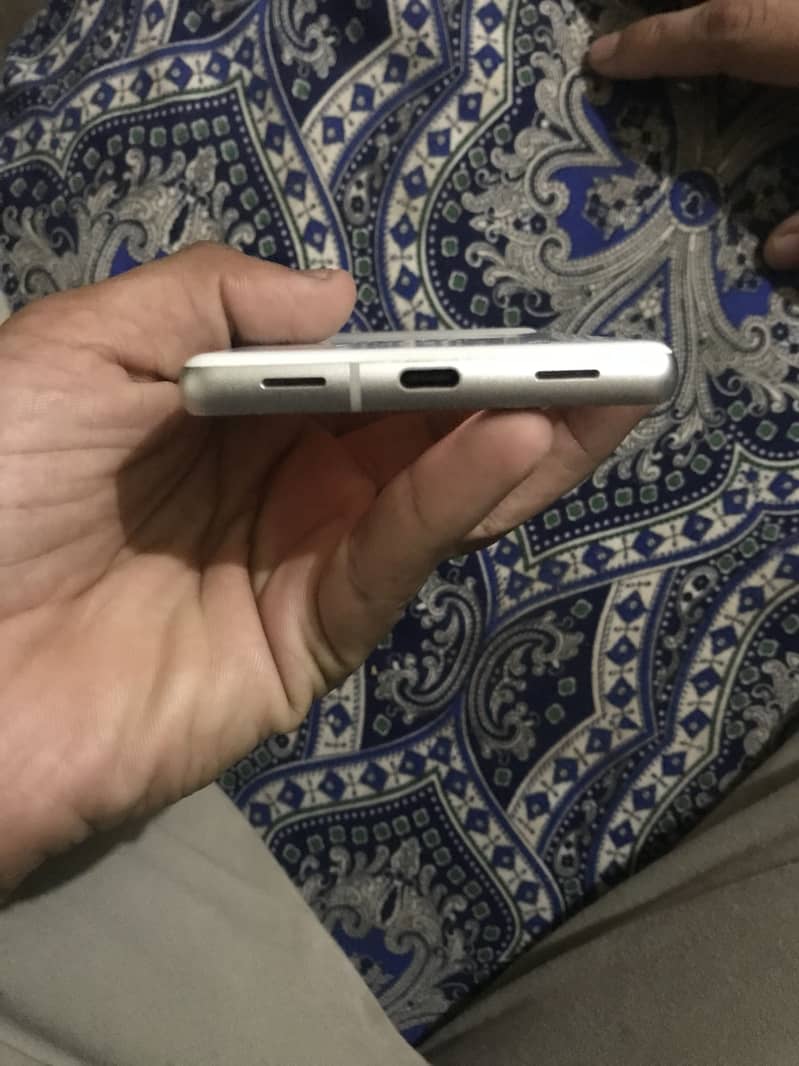 Google Pixel 7a 1