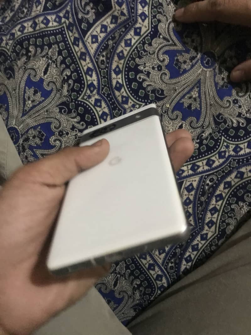 Google Pixel 7a 2
