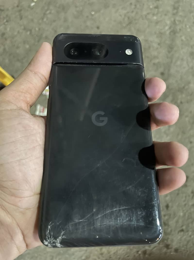 Google Pixel 8 1