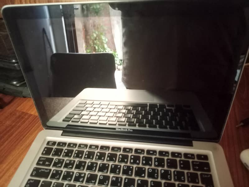 MacBook pro Window 10 installed 2