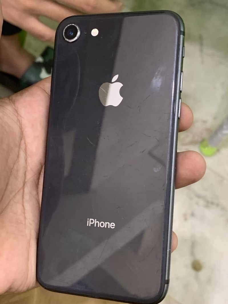iPhone 8 non pta 1