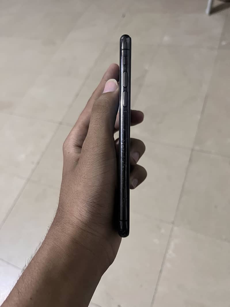 Apple iPhone XS 0