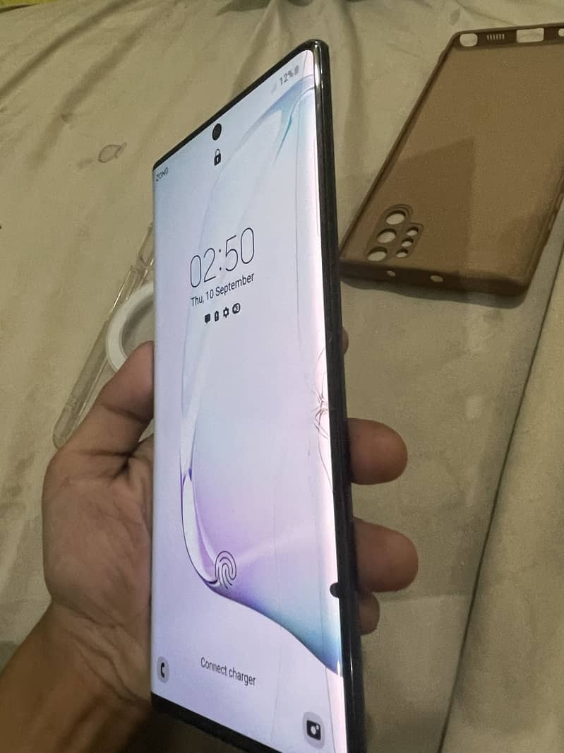 Samsung Mobile Note 10 Plus 5