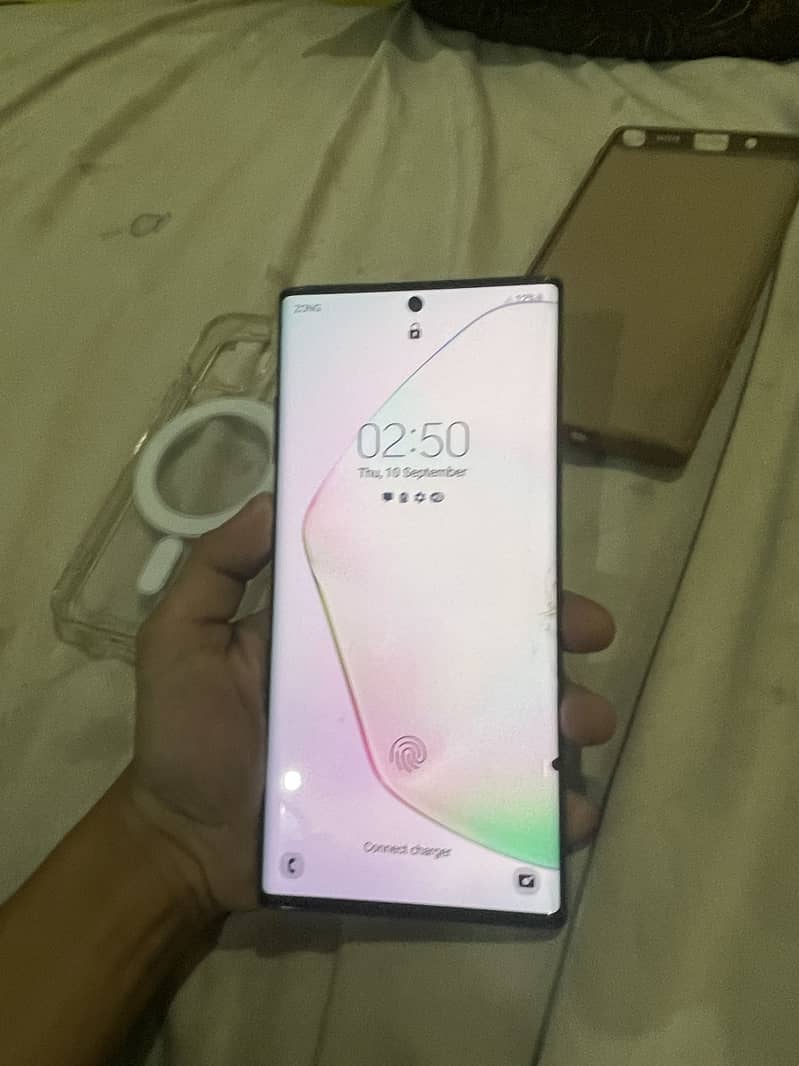 Samsung Mobile Note 10 Plus 6