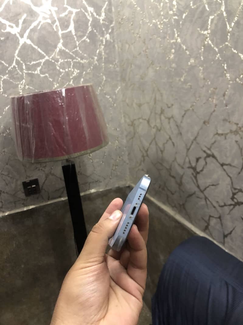 Apple iPhone 14 2