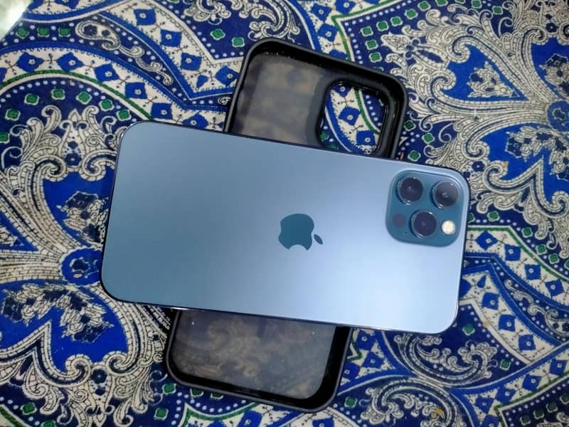 Apple iPhone 12 Pro 0