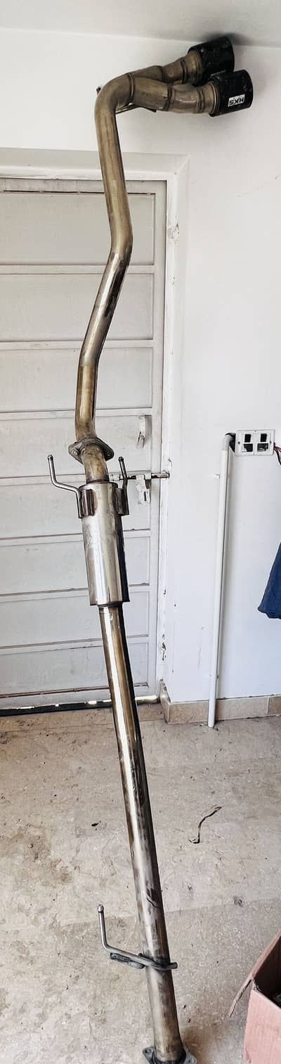 Exhaust for off road jeeps and 4 by 4 trucks