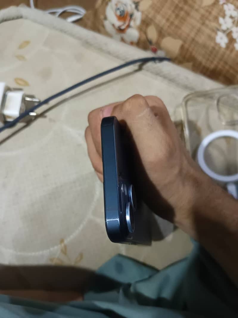 Apple iPhone 14 6