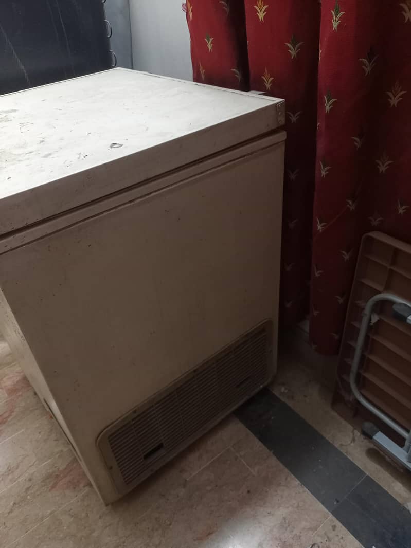 Dawlance Deep Freezer 1