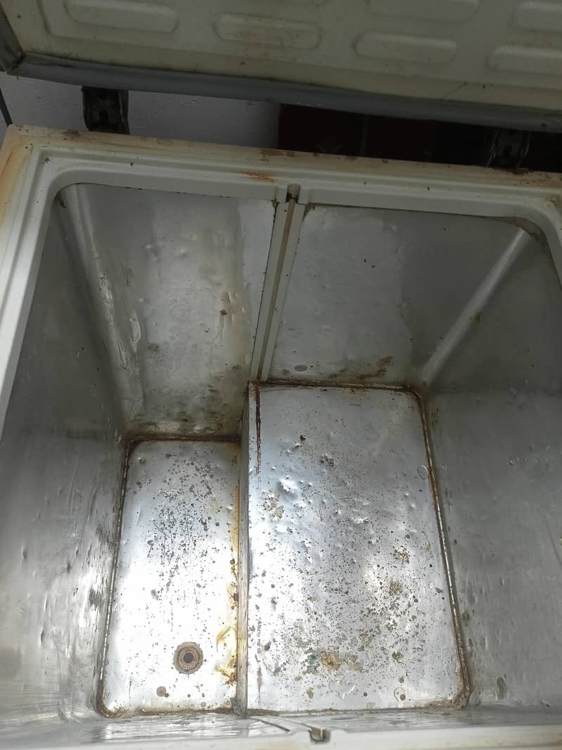 Dawlance Deep Freezer 2
