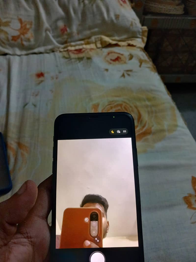 Apple iPhone 11 Pro Max 10