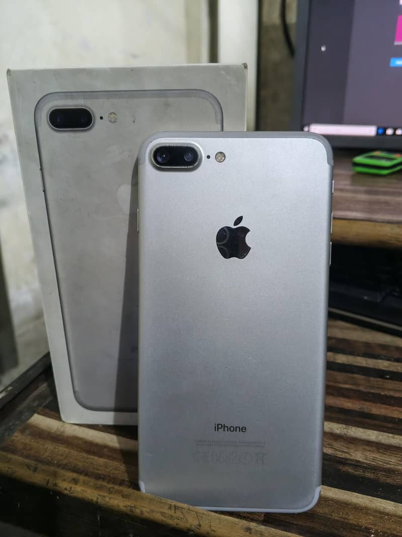 Apple iPhone 7 Plus 1