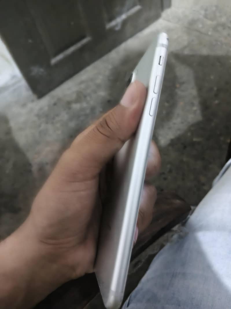 Apple iPhone 7 Plus 7