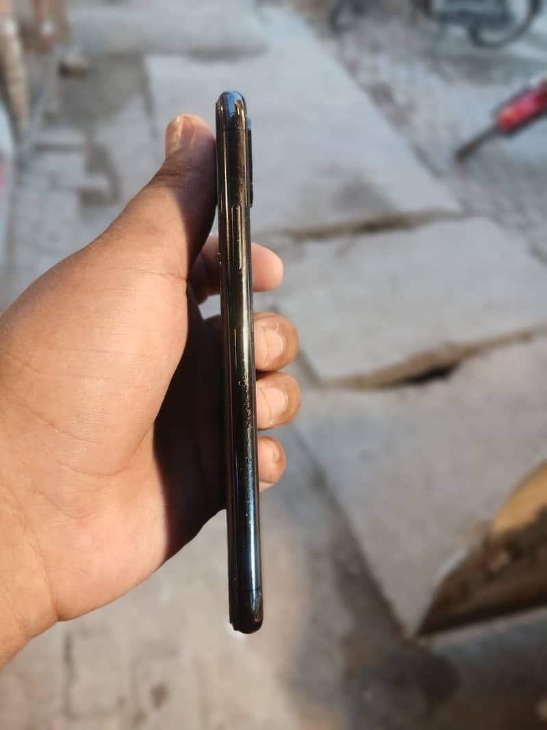 Apple iPhone X 1