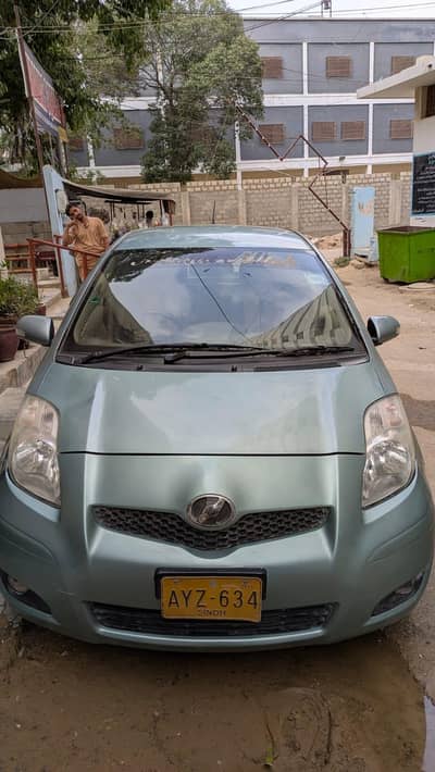 Toyota Vitz 2013