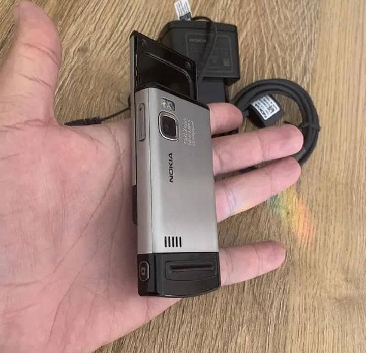 Nokia N6500 2
