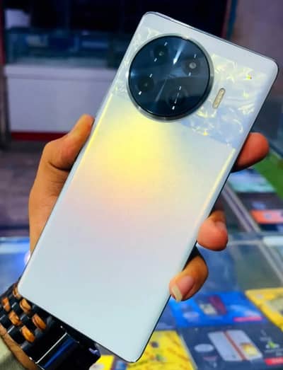 Tecno Spark 20 Pro Plus