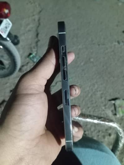 Apple iPhone 13 Pro