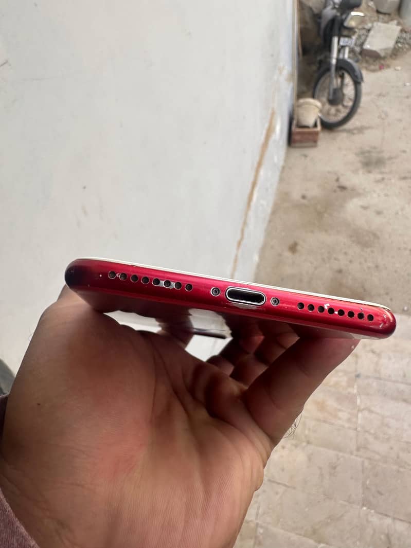 Apple iPhone 7 Plus 1