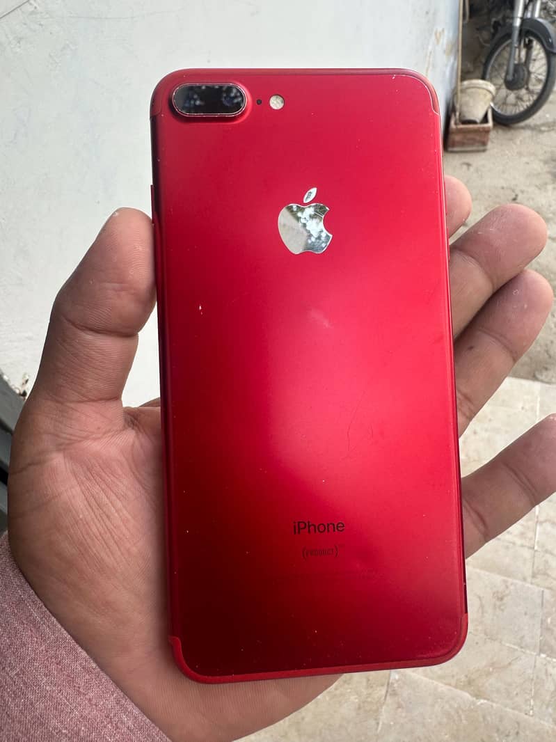Apple iPhone 7 Plus 3