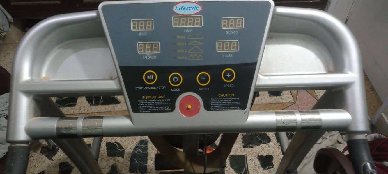 gym workout machinary 0