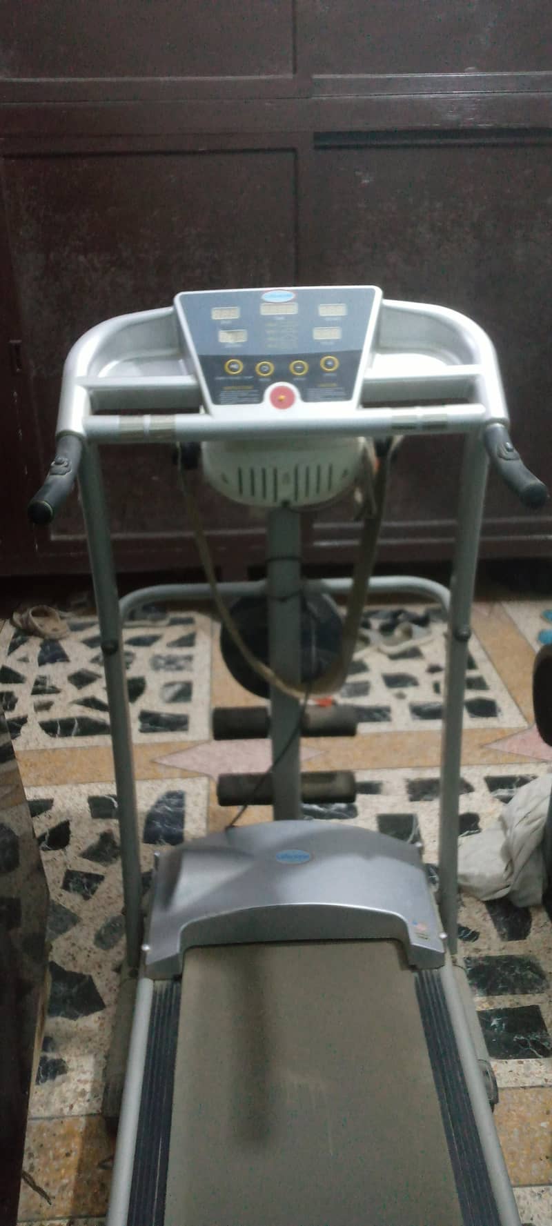 gym workout machinary 3