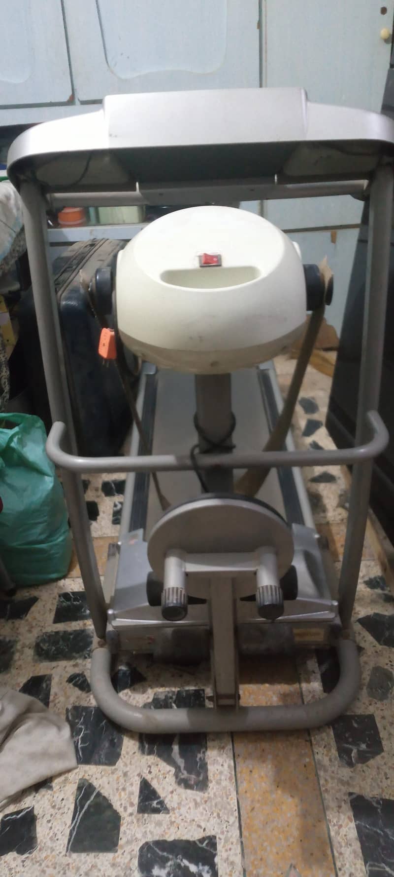 gym workout machinary 4