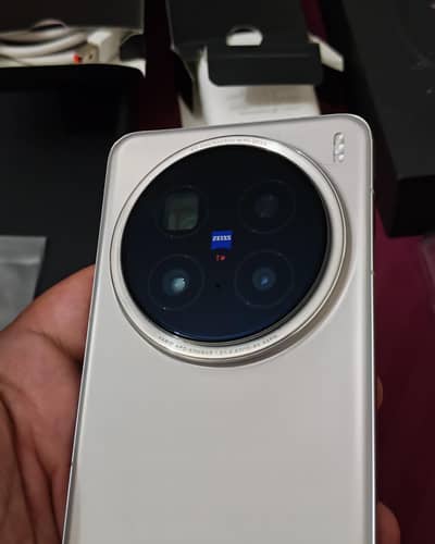 Global Official pta approved Vivo x200 Pro