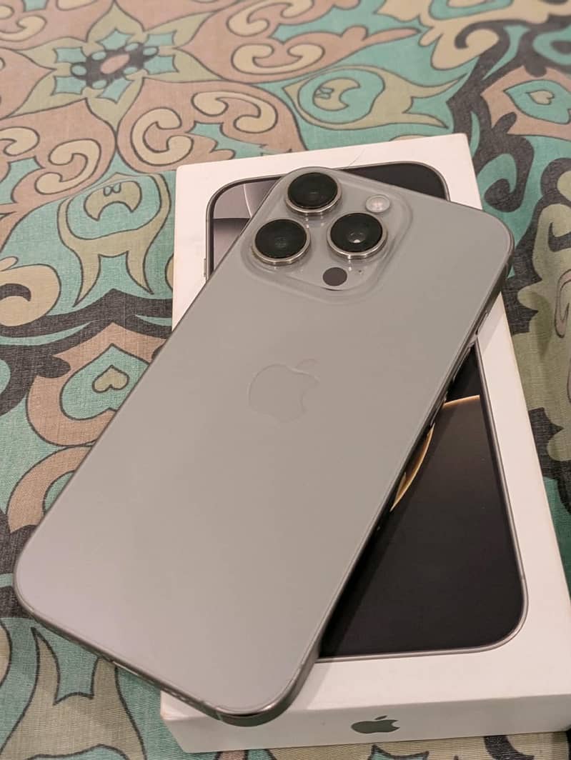 iphone 16 pro PTA APPROVED 0