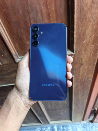Samsung A15•• Full box^ 8-256gb_ good condition AMOLED' display