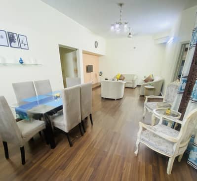 Modern Dining Table & 6 Chairs