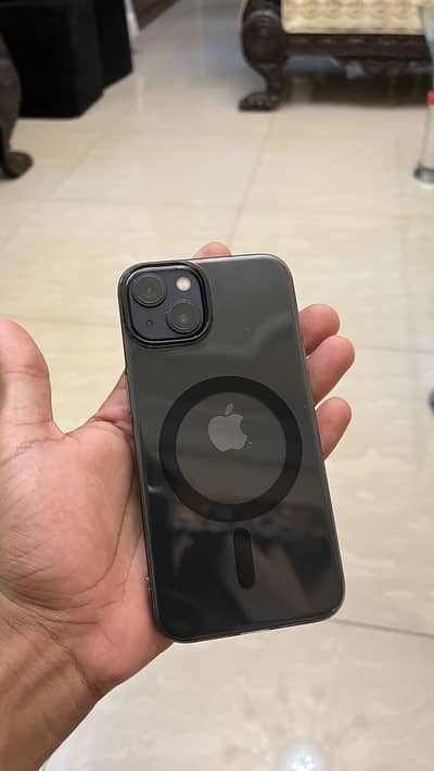 Apple iPhone 13