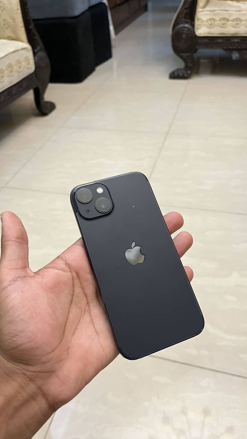 Apple iPhone 13 1