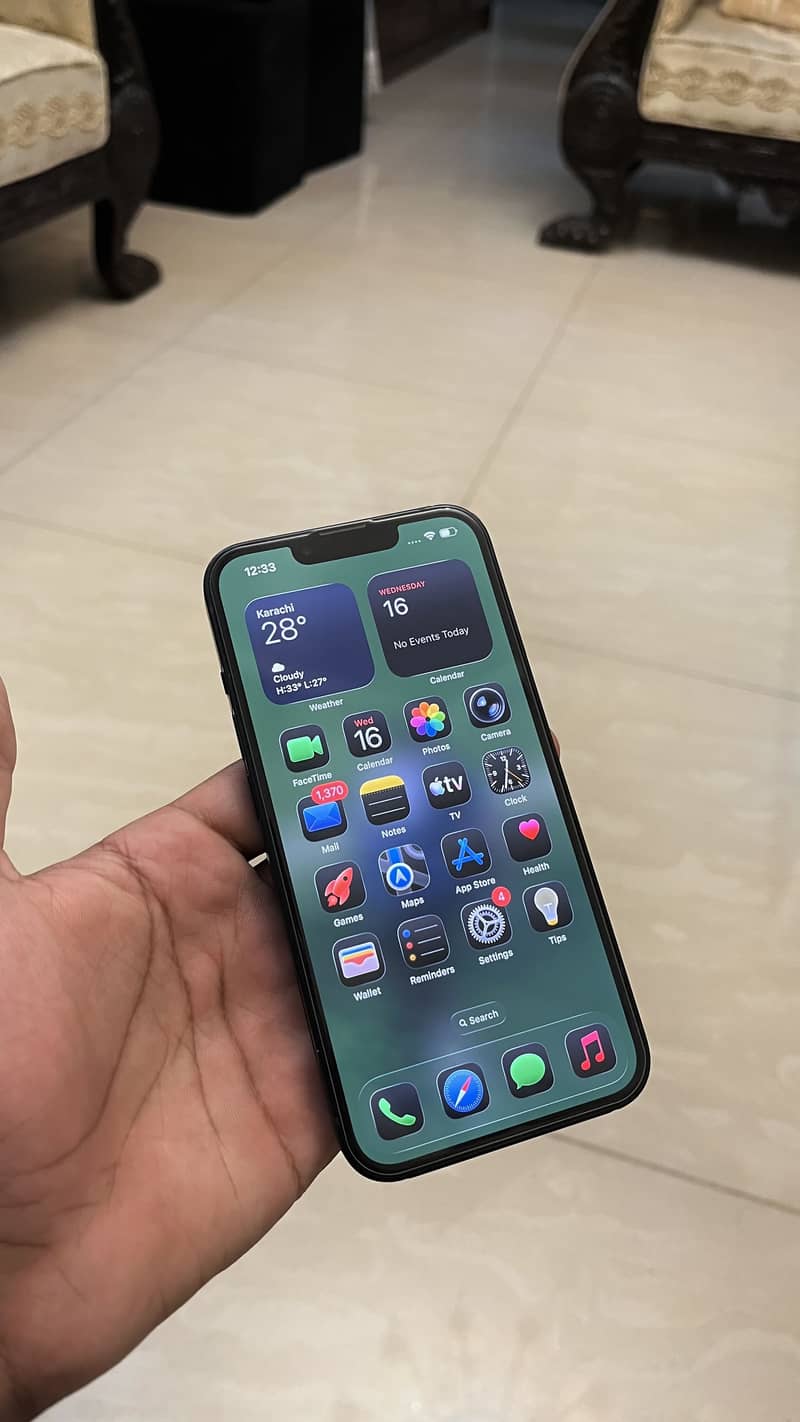 Apple iPhone 13 5