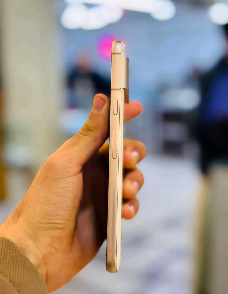 Google Pixel 8 2