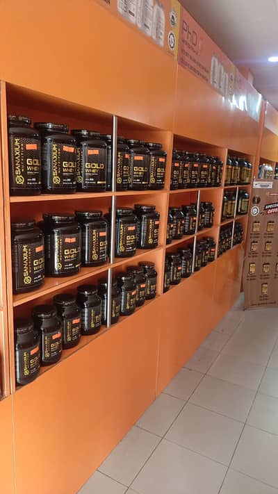 Ground floor shop available for Rent
