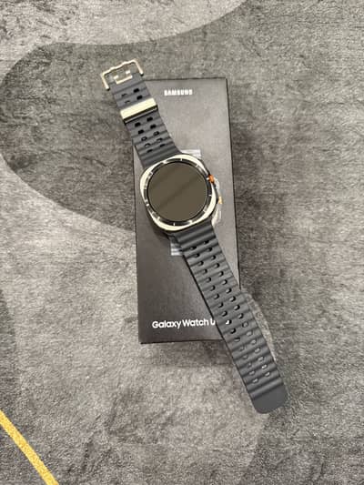 Samsung Watch Ultra 47mm LTE Titanium Silver Like New