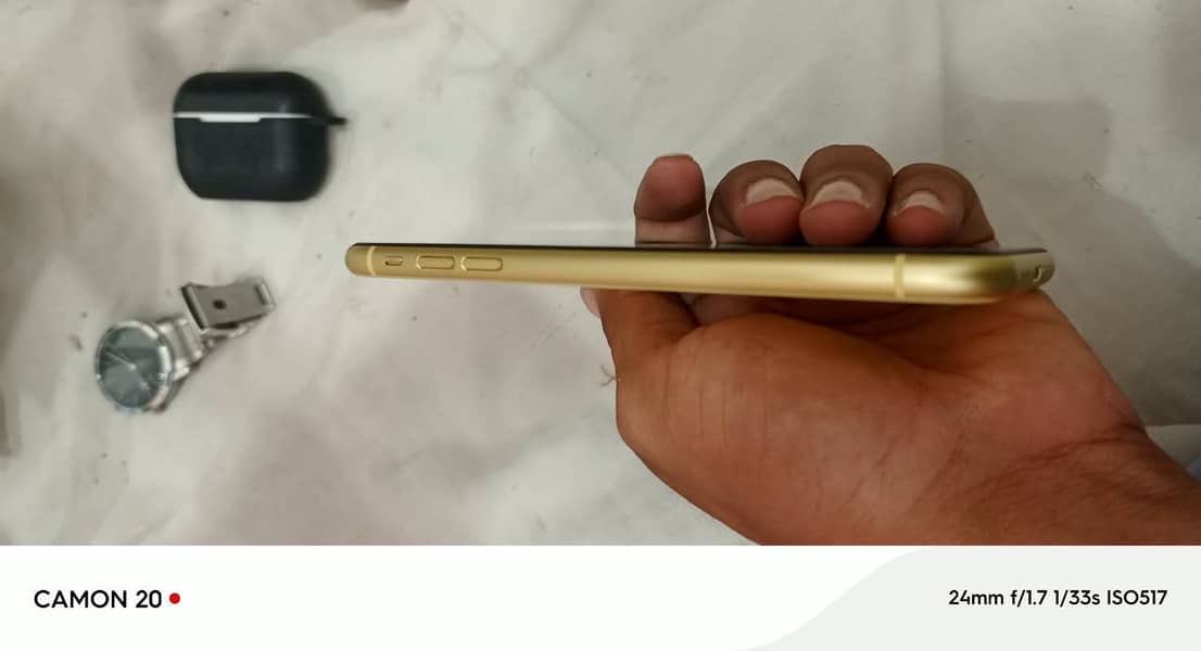 Apple iPhone 11 1
