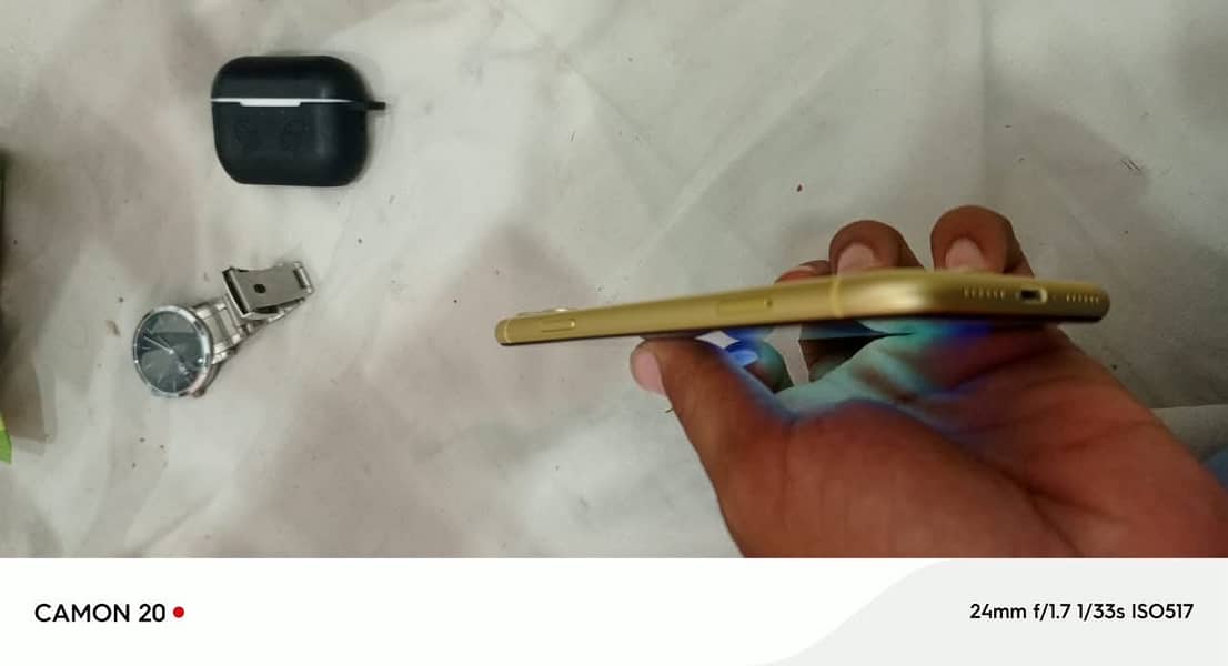 Apple iPhone 11 3