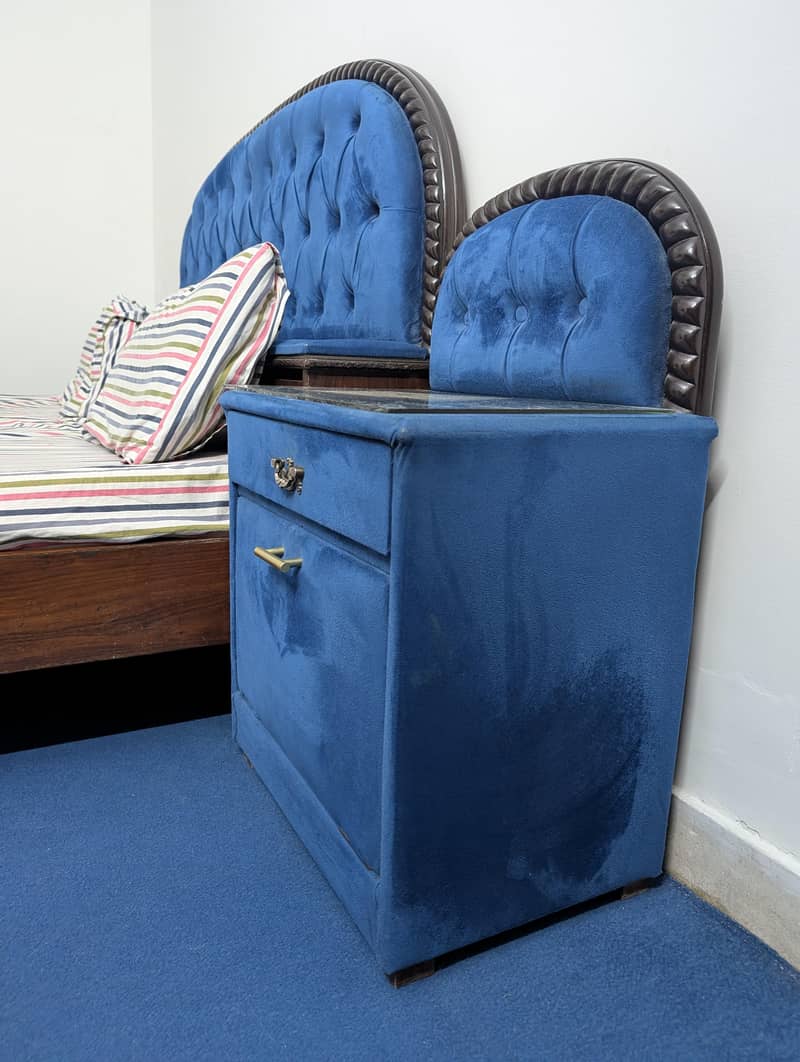 Solid wood bed 3
