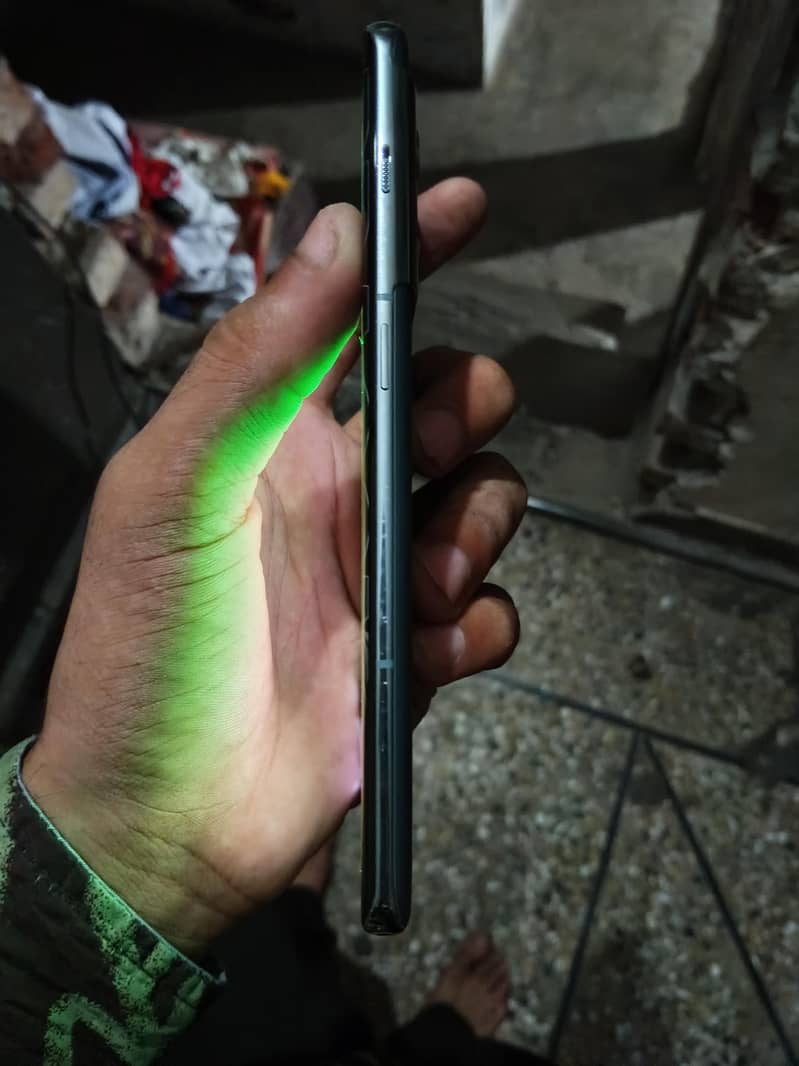 One Plus 10 Pro 5