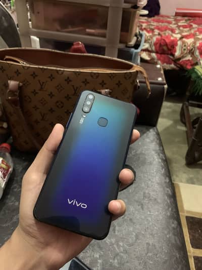 Vivo Y17 8/256