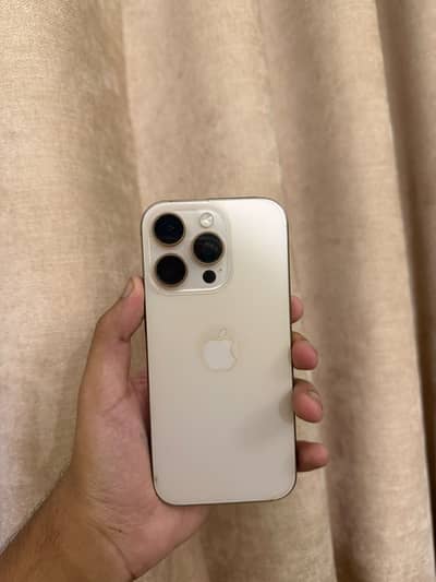 Apple iPhone 16 Pro