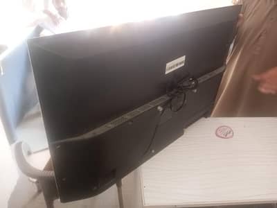 haier smart lcd brand new good condition urgent sale
