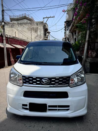 Daihatsu Move 2015