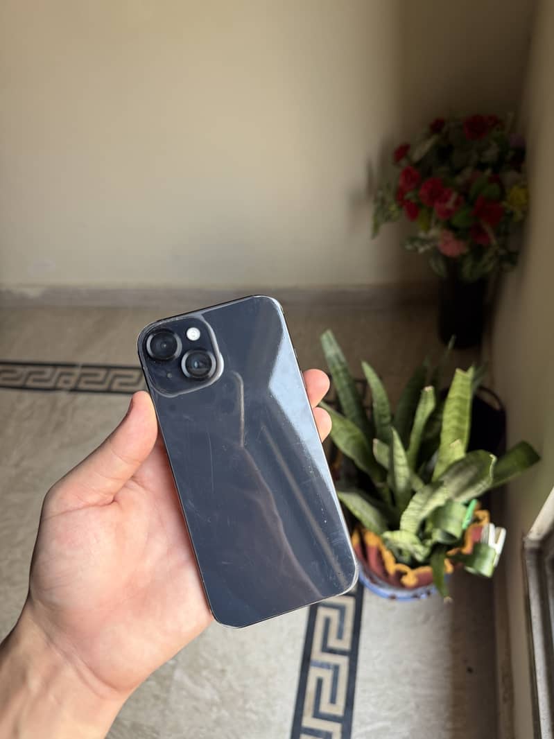 Apple iPhone 15 2